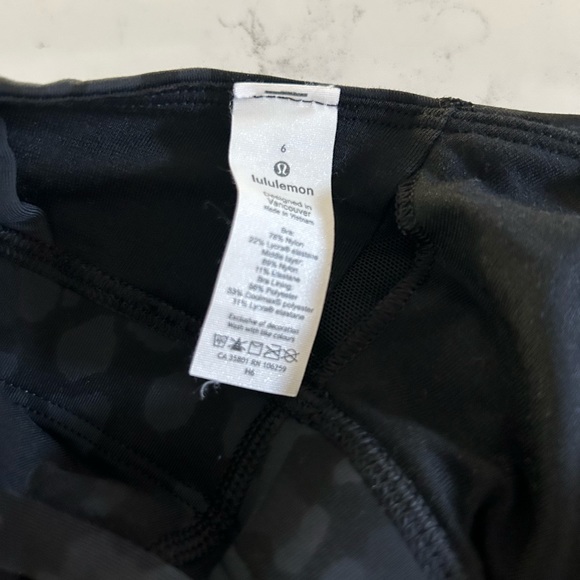 Lululemon Energy Bra High Neck, Size 6 - Picture 6 of 7